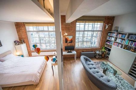 Pentonville Road, Islington, N1 - Photo 2