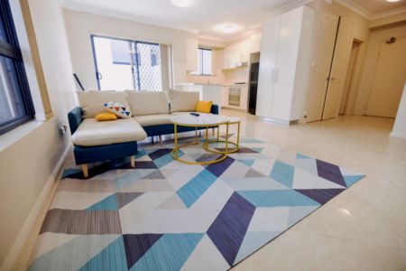 2 bed 2 bath - Photo 3