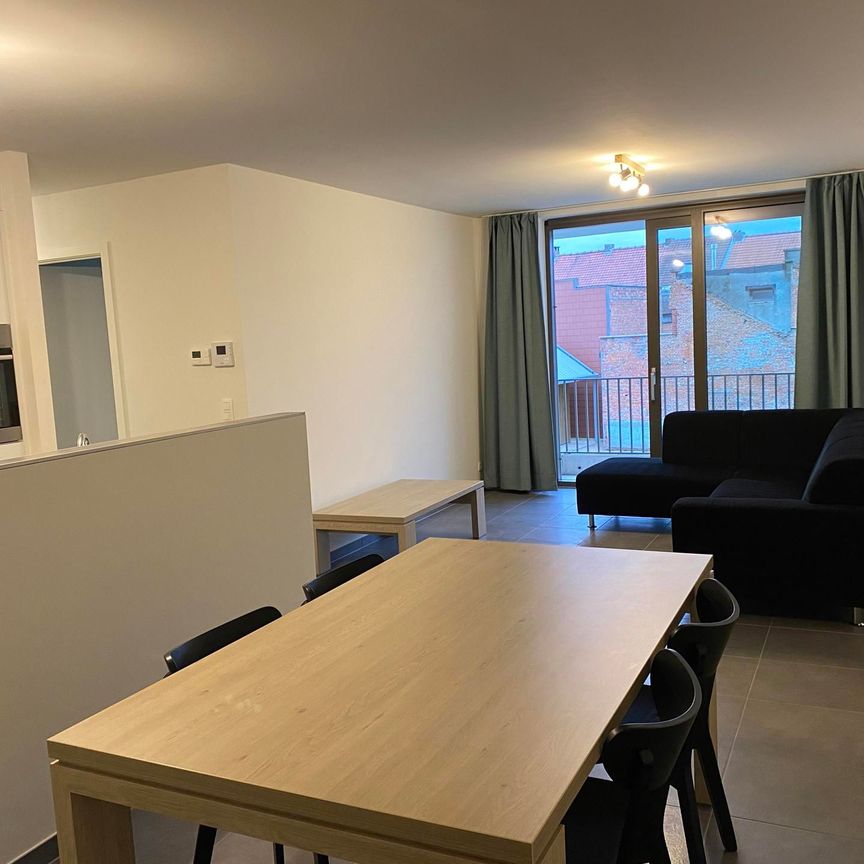 Gemeubeld appartement, rustig gelegen in Sint-Niklaas - Photo 1