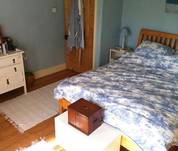 3 bedroom end of terrace house to rent - Photo 4