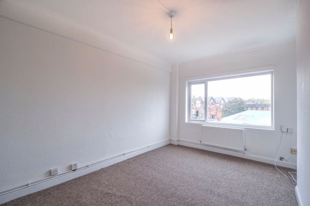 2 Bed Flat, Hamstead Court, B19 - Photo 1