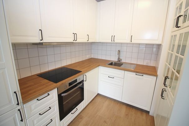 Dwupoziomowy, umeblowany apartament z tarasem - Zdjęcie 1