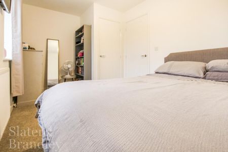 2 bedroom terraced house to rent - Photo 5