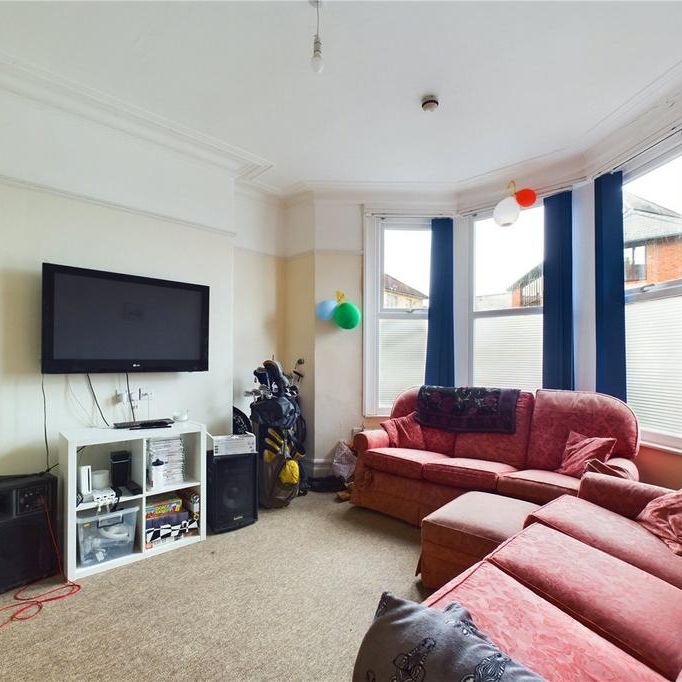 6 bedroom terraced house to rent - Photo 1