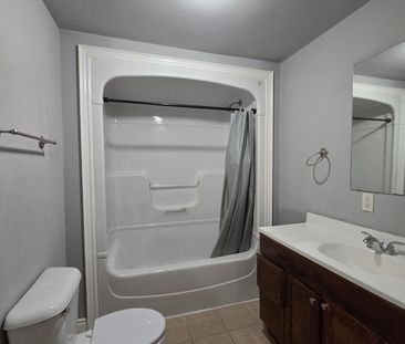 For Lease - 54 King Street Unit# 208, Clarington, Ontario - Photo 6