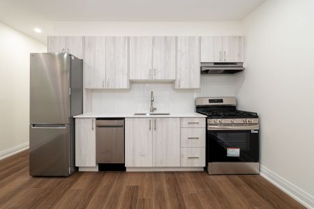 For Lease - 673 Danforth Avenue Unit# 2N, Toronto, Ontario - Photo 2