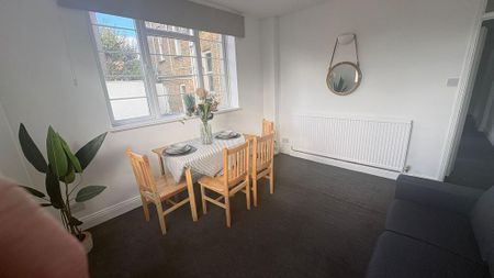 2 bedroom flat to rent - Photo 3