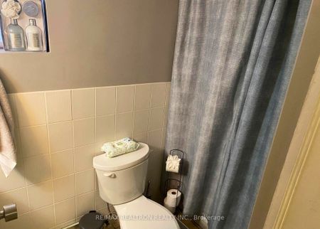 For Lease - 14 Danesbury Avenue, Toronto, Ontario - Photo 4