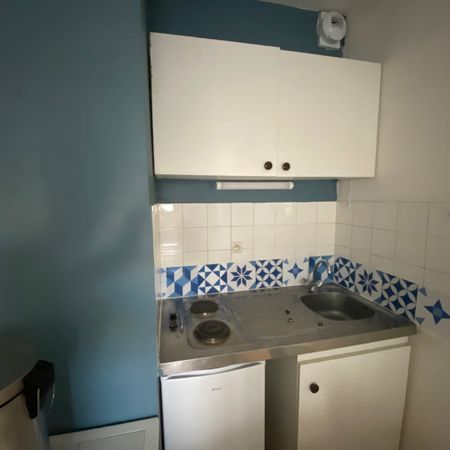 Location Appartement 1 pièce 18m² VALENCIENNES 59300 - Photo 4