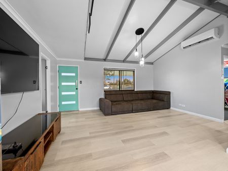 87 Brightview Road, Lockrose QLD 4342 - House For Rent | Domain - Photo 2