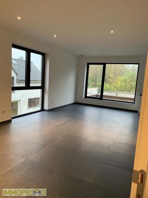 Nieuwbouw Praktijkruimte met Duplex Appartement (3 Slaapkamers) en Tuin - Photo 1