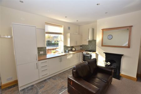 77, Springfield Road, Morley, Leeds, West Yorkshire, LS27 9PN - Photo 4