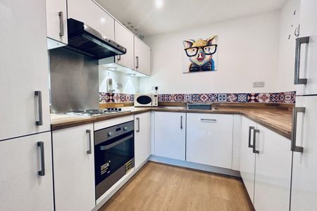 Full Street - Photo 4