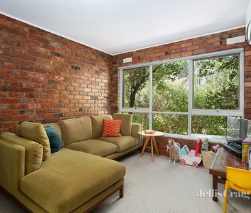 2/1 West End Road, Warrandyte - Photo 3