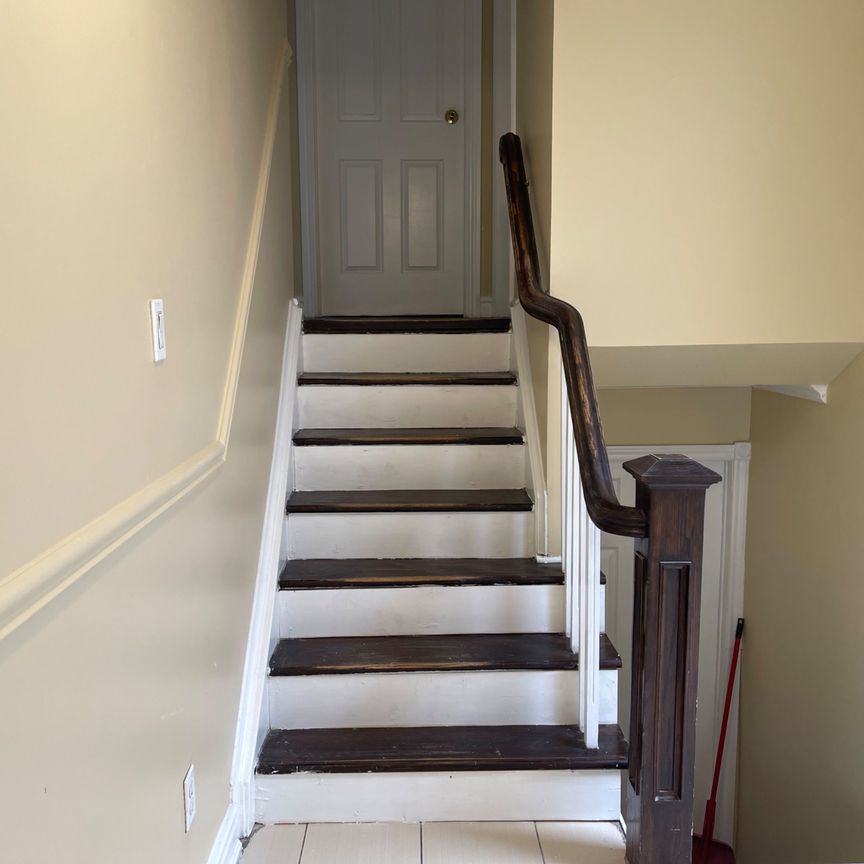 For Lease - 166 Hupfield Trail Unit# Front Unit, Toronto, Ontario - Photo 1