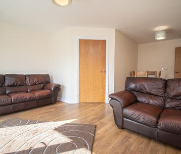 2 bedroom apartment to rent - Photo 4