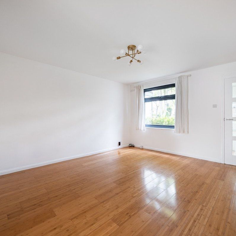 Manor Way, London, SE3 - Photo 1