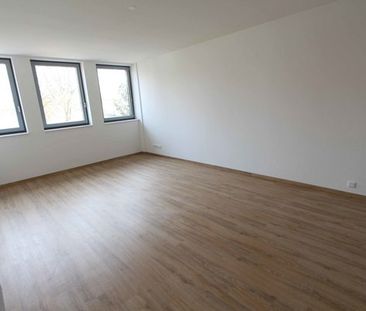 Frisch Renoviert! Helle und freundliche Wohnung, ideal für Paare! - Photo 2