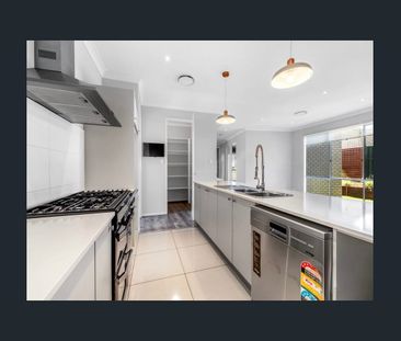 17 Gleeson Street, North Lakes, Qld 4509 - Photo 2