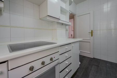 Calle de Peñascales, Madrid, Community of Madrid 28028 - Foto 3