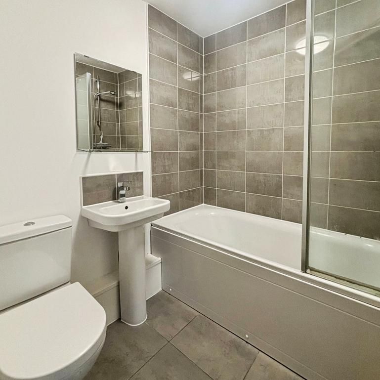 2 bedroom house to rent - Photo 1