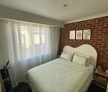 Merewether - Photo 3