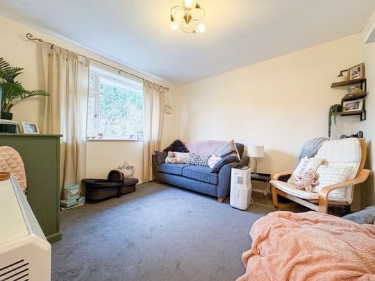 St Johns Road, Crowborough - Photo 1