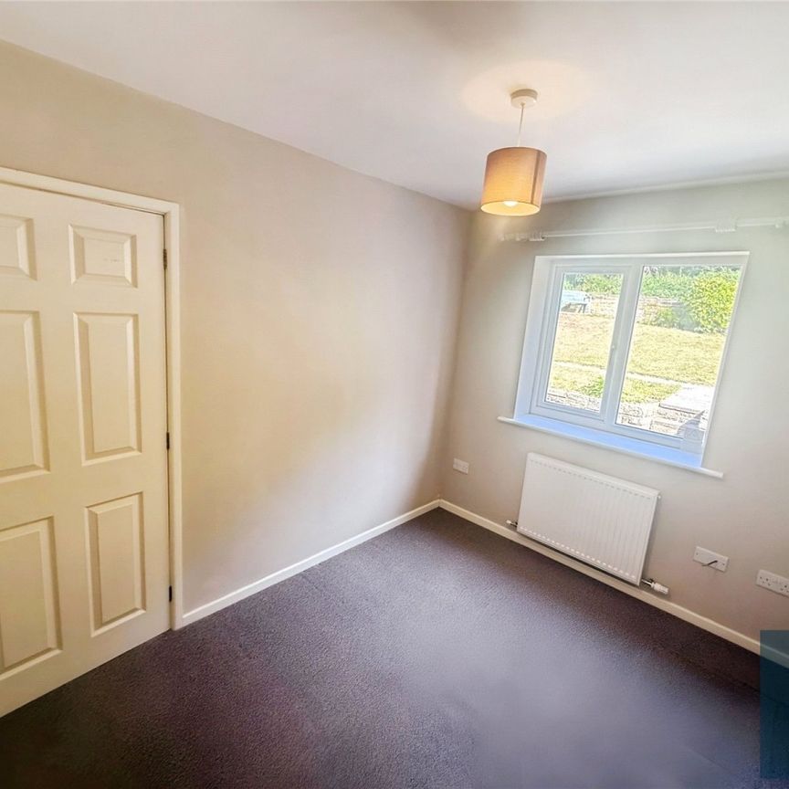 Chapel Close, Berry Brow, Huddersfield, HD4 - Photo 1