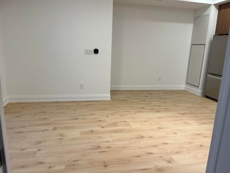 For Lease - 3250 Carding Mill Trail Unit# 436, Oakville, Ontario - Photo 4