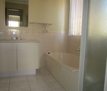 Large 3 Bedroom Unit - Photo 2