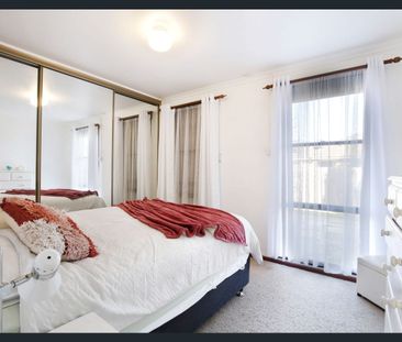 8 Shepherdson Avenue, Corio, Vic 3214 - Photo 5