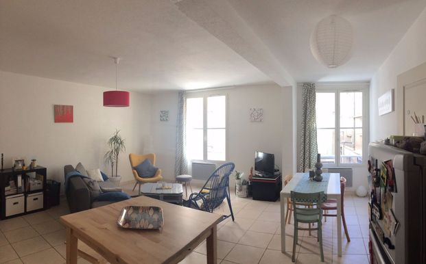Location Appartement 2 pièces 56m² - Photo 1
