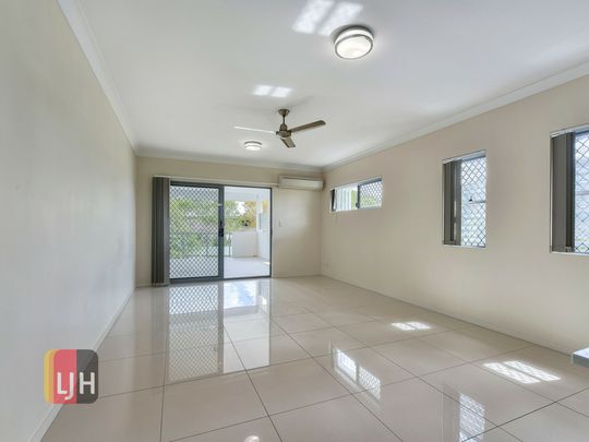 MODERN & AIR CONDITIONED UNIT WITH BIG BREEZY BALCONY - Photo 1