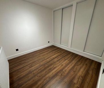 3 bedroom apartment to rent - Photo 6