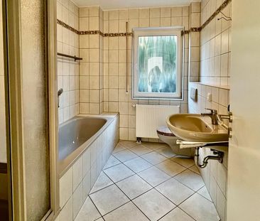 Renovierte 3-Zimmer Wohnung mit neuer EBK, Terrasse und Garten - Photo 5