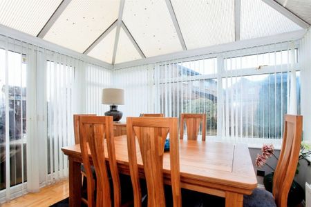 PETERBOROUGH - Photo 3