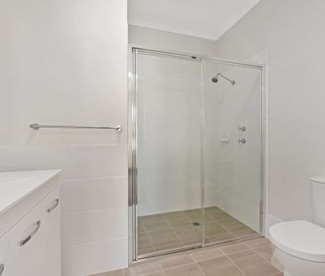 Contemporary living offering space and comfort - Photo 6