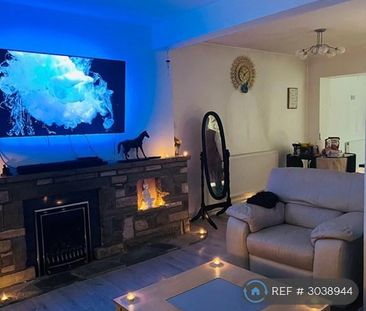 3 bedroom end of terrace house to rent - Photo 6