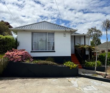 Sunny, Spacious & Ready for You to Move In - Photo 6