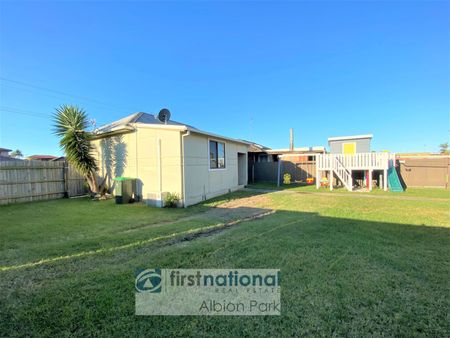 10 Woodford Ave, 2528, Warilla Nsw - Photo 2