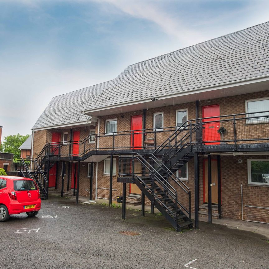 15 Sandhurst Court, Belfast, BT9 5BA - Photo 1