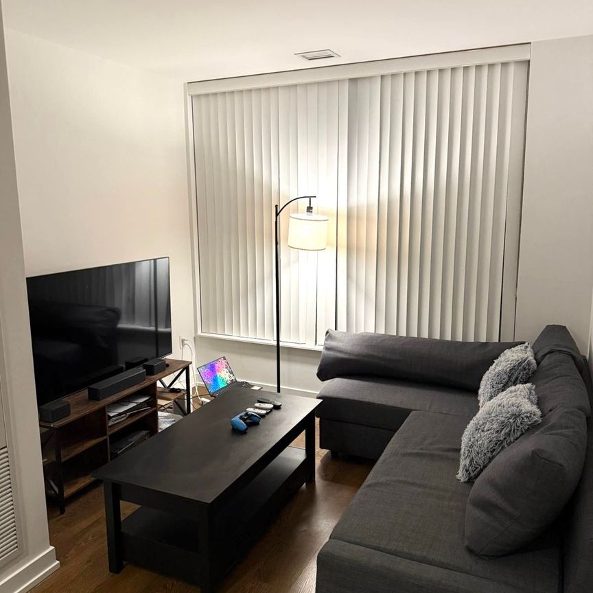 For Lease - 10 York Street Unit# 1912, Toronto, Ontario - Photo 1