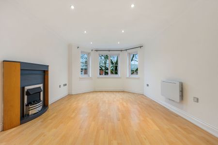 2 bed apartment to rent in Derby Court, Bury, BL9 - Photo 4