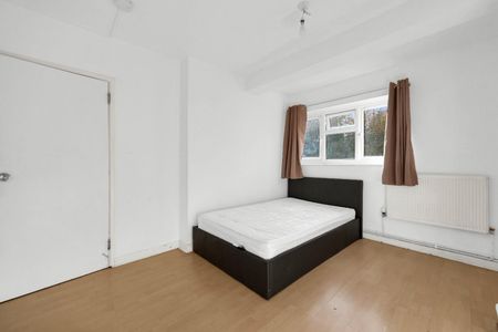 3 bedroom Flat To Let Total Size: 786 SQ FT - Photo 5