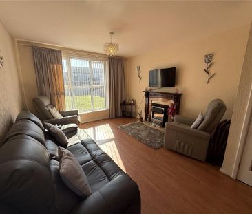 3 bedroom end of terrace house to rent - Photo 1