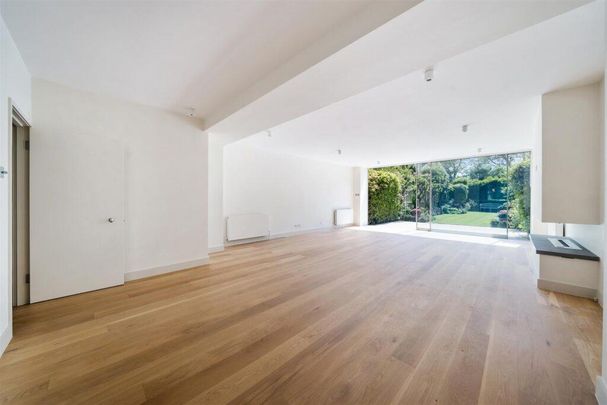 4 bedroom terraced house to rent - Photo 1