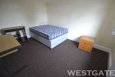 6 Bed - Talfourd Avenue, Reading - Photo 3