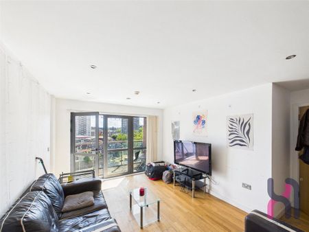 2 bedroom flat to rent - Photo 3