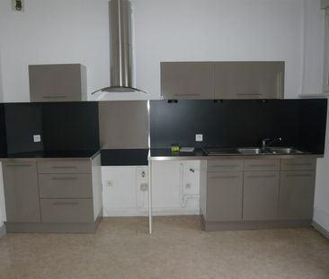 Location Appartement 3 pièces 85m² - Photo 2