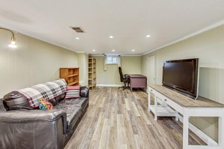 For Lease - 1 Milne Avenue, Toronto, Ontario - Photo 3